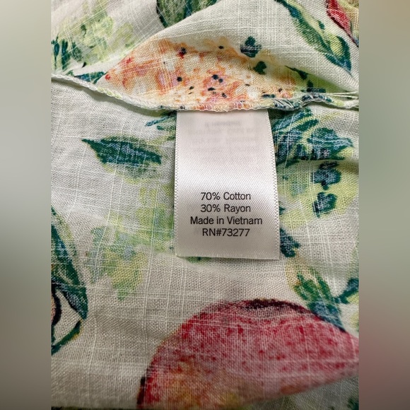 LC Lauren Conrad Tropical Fruit Button-Front Puff-Sleeve blouse - Picture 6 of 6